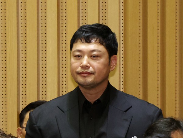 헬스트레이너 양치승이 23일 오후 서울 중구 서울시청에서 열린 국회 행정안전위원회 서울시청 국정감사에 자리하고 있다. 뉴스1