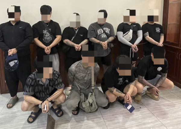 지난달 캄보디아에서 금융사기를 저지른 혐의로 체포 송환된 한국인들. [사진=X 캡처]