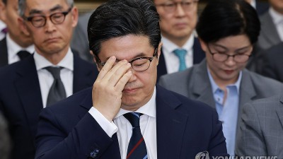 검찰, '홈플러스 사태' MBK 김병주 등 4명 구속영장…사기혐의