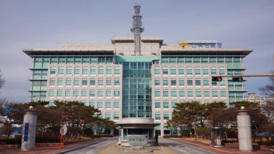 현직 경찰관, 20억대 아파트 투자 사기 혐의…아내는 구속