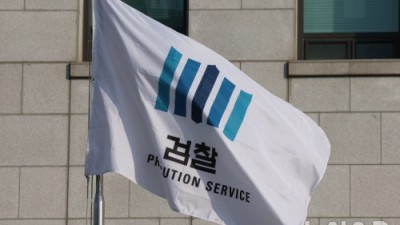 검찰, '100억대 사기' 건설업자 구속기소…보완수사로 업체 관계자들은혐의 벗어